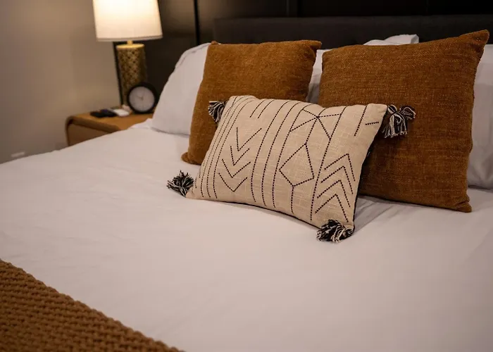 Stylish 1br Downtown Near Garden Of The Gods Apartment